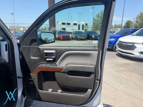 Used 2018 GMC Sierra 1500 SLT AWD/4WD image 22