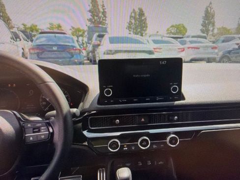 Used 2025 Honda Civic Sport image 10