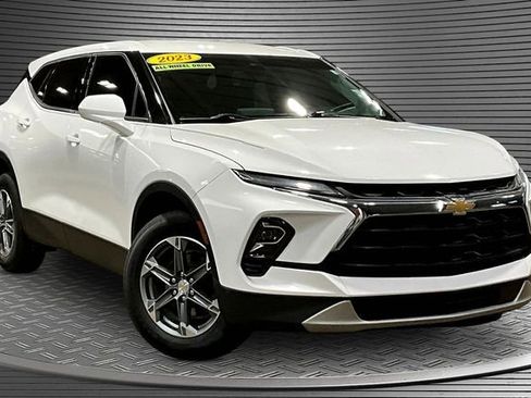 Certified 2023 Chevrolet Blazer LT AWD/4WD image 3