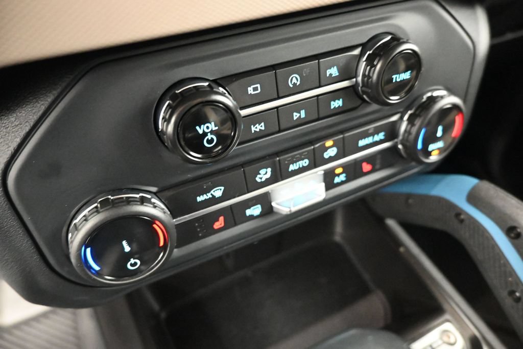 Used 2022 Ford Bronco Wildtrak AWD/4WD image 17