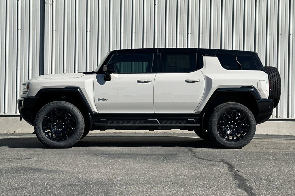 New 2026 GMC Hummer EV SUV AWD/4WD image 10