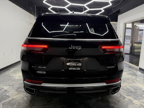 Used 2022 Jeep Grand Cherokee L Summit w/ Luxury Tech Group V image 4