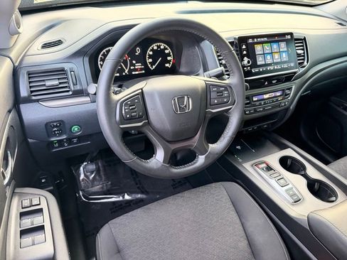 Used 2024 Honda Ridgeline Sport image 22