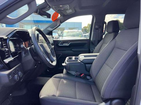 Used 2025 Chevrolet Silverado 1500 LT image 15