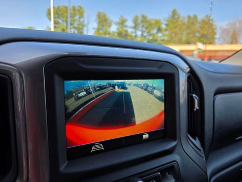 Used 2019 Chevrolet Silverado 1500 Custom Trail Boss w/ Custom Convenience Package AWD/4WD image 21
