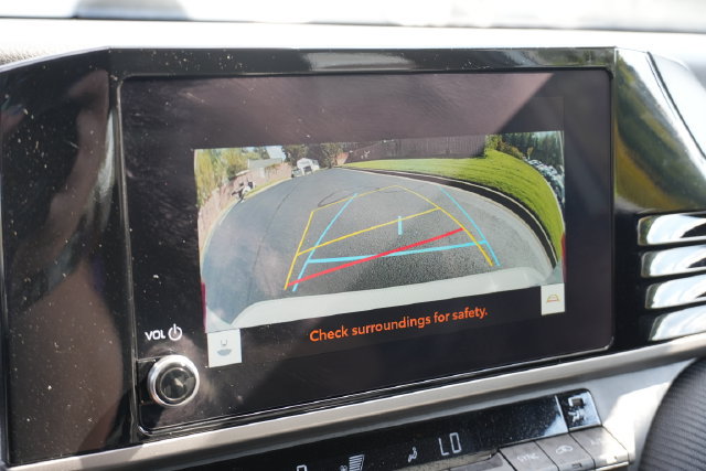 Used 2025 Toyota Camry SE FWD image 33
