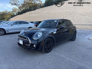 Used 2019 MINI Cooper S image 1