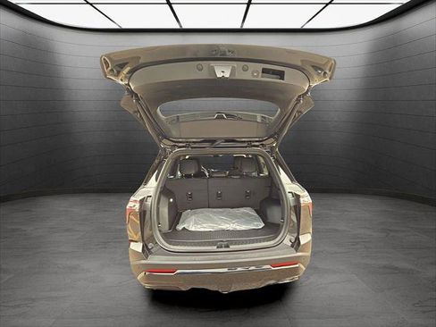 Used 2026 Chevrolet Equinox RS w/ Safety and Technology Package image 26