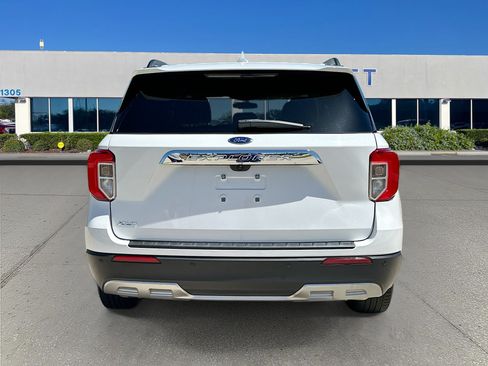 Certified 2023 Ford Explorer XLT w/ Equipment Group 202A RWD image 6