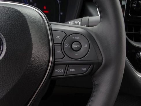 Used 2026 Toyota Corolla SE image 28