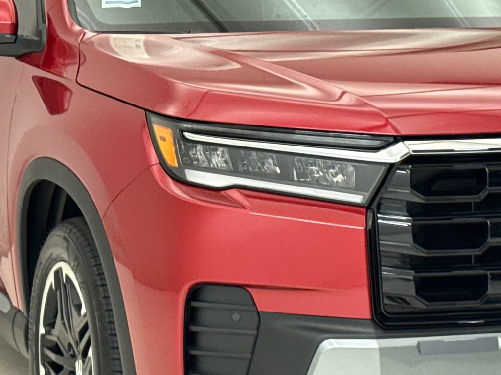 New 2026 Honda Pilot Touring image 5