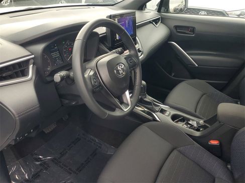Used 2024 Toyota Corolla Cross SE image 16