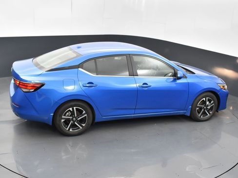 Used 2025 Nissan Sentra SV image 49