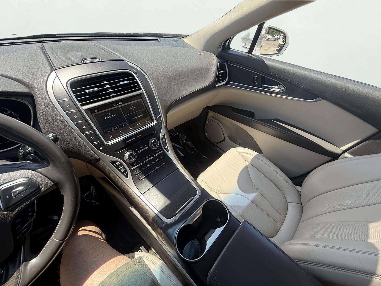 Used 2017 Lincoln MKX Select w/ Lincoln MKX Climate Package AWD/4WD image 18