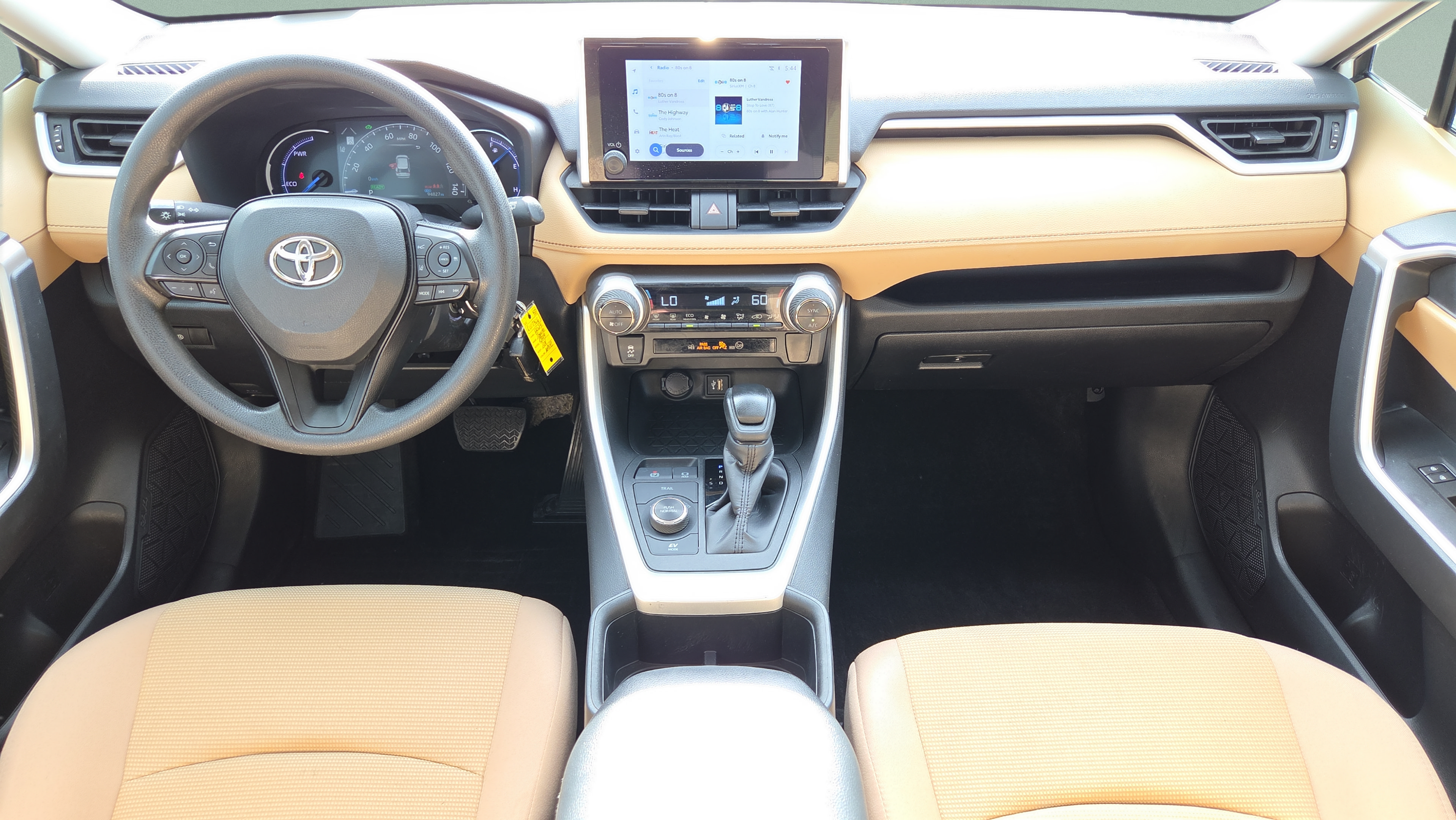 Used 2024 Toyota RAV4 LE AWD/4WD image 13
