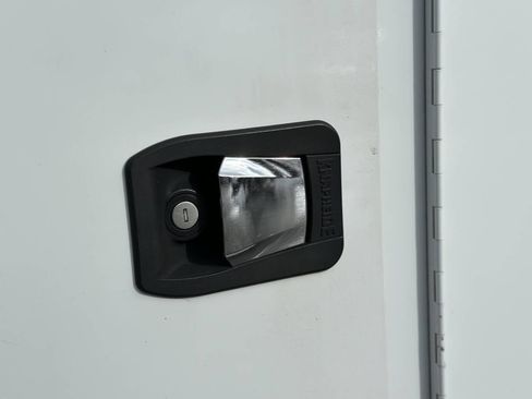 Used 2015 Chevrolet Express 3500 image 11