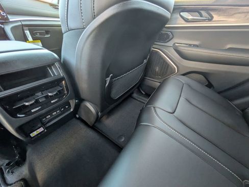 New 2026 Jeep Grand Cherokee Limited w/ Limited Altitude Package image 30