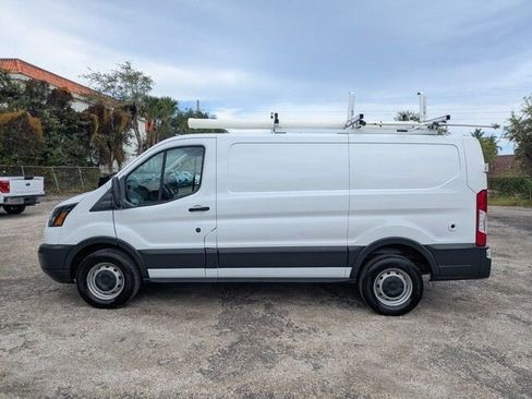 Used 2018 Ford Transit 250 130 Low Roof image 4