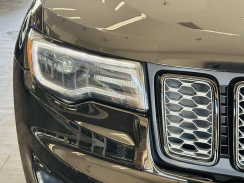 Used 2021 Jeep Grand Cherokee Laredo X AWD/4WD image 22