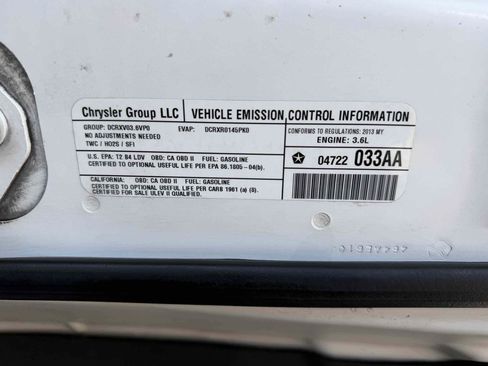 Used 2013 Chrysler 300 S RWD image 25
