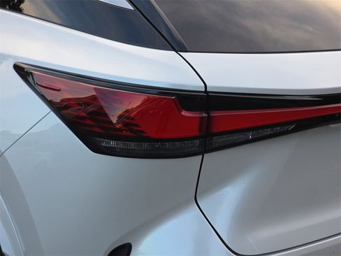 Certified 2024 Lexus RX 350h image 36