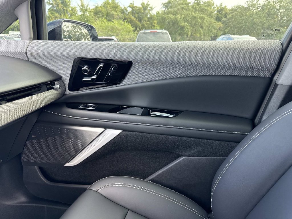 New 2025 Cadillac Optiq Sport 1 AWD/4WD image 23