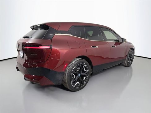 Used 2024 BMW iX xDrive50 w/ Sport Package AWD/4WD image 6