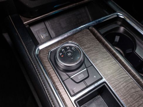 Used 2020 Ford Expedition Limited RWD image 22