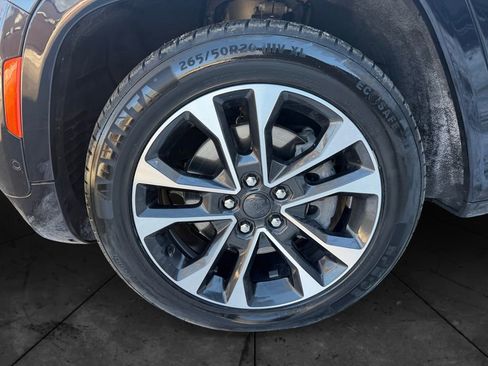 Used 2023 Jeep Grand Cherokee L Overland image 14