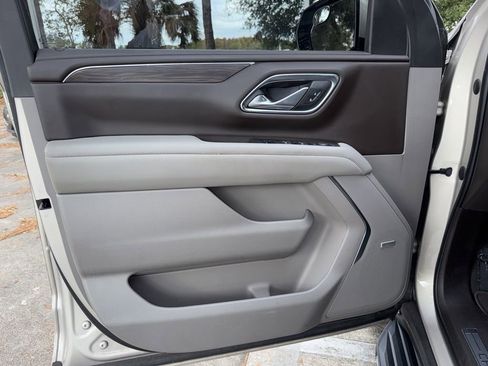 Used 2022 Chevrolet Tahoe LT image 15