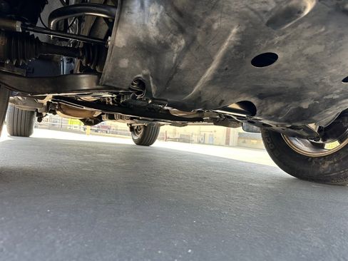 Used 2004 Nissan Pathfinder SE image 51