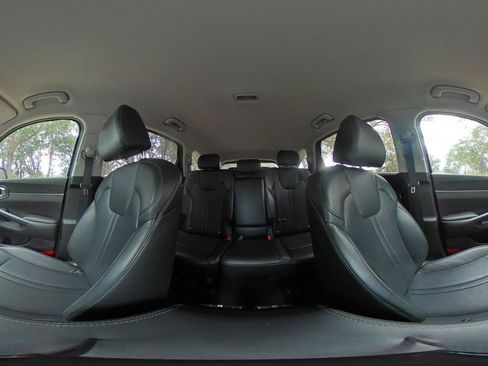 Used 2024 Kia Sorento S FWD image 45