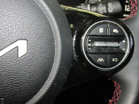 Used 2023 Kia Soul GT-Line image 16