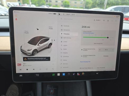 Used 2023 Tesla Model Y Long Range AWD/4WD image 12
