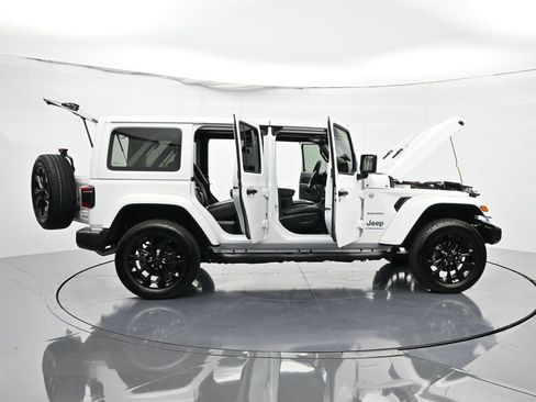 Used 2024 Jeep Wrangler Unlimited Sahara w/ Safety Group image 50
