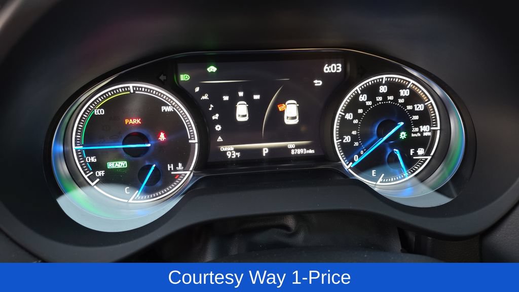 Used 2022 Toyota Venza XLE AWD/4WD image 13
