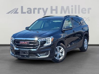 Used 2024 GMC Terrain SLE w/ Driver Convenience Package
