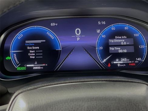 Used 2023 Toyota Venza Limited image 15