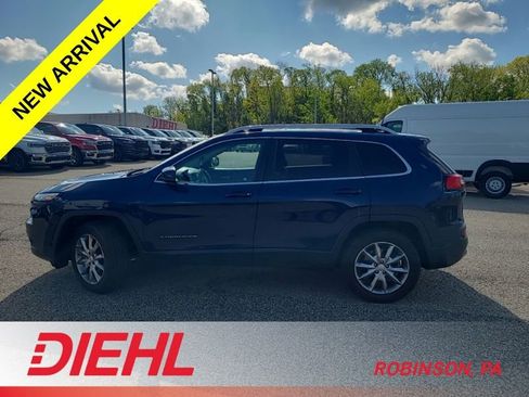 Used 2018 Jeep Cherokee Limited AWD/4WD image 5