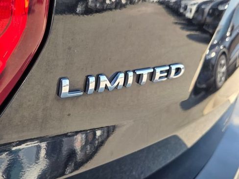 Used 2017 Ford Explorer Limited FWD image 10
