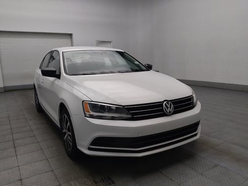 Used 2016 Volkswagen Jetta SE FWD image 13