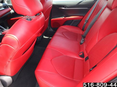 Used 2019 Toyota Camry XSE image 19