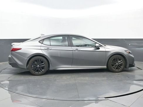 Used 2026 Toyota Camry SE image 2