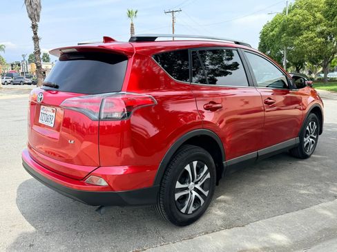 Used 2017 Toyota RAV4 LE w/ Carpet Mat Package image 5