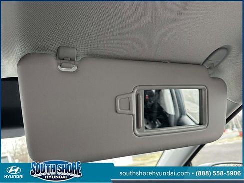 Certified 2022 Hyundai Kona SE image 35