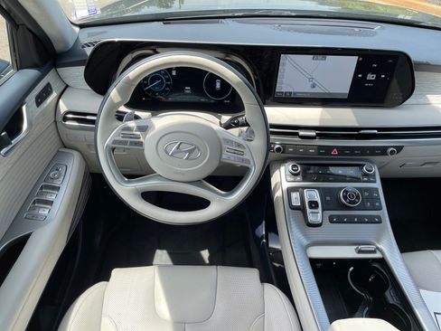 Used 2025 Hyundai Palisade Calligraphy AWD/4WD image 8