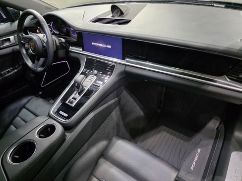Used 2023 Porsche Panamera RWD image 24