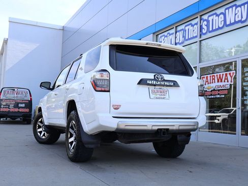 Used 2020 Toyota 4Runner TRD Off-Road Premium w/ Moonroof Package AWD/4WD image 37