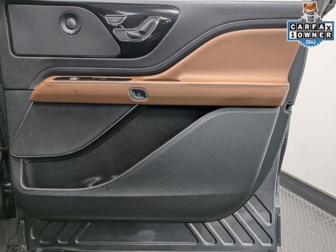 Used 2020 Lincoln Aviator Reserve w/ Equipment Group 201A image 27