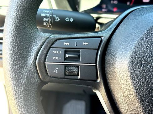 Used 2025 Honda Accord SE image 16